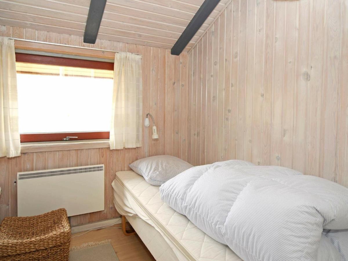 6 Person Holiday Home In فايرس ستراند المظهر الخارجي الصورة